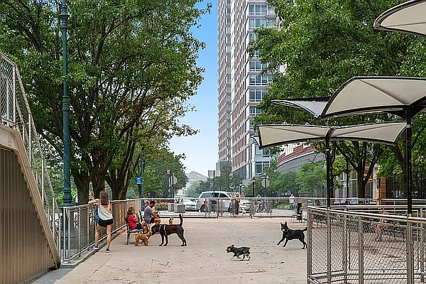 Rented by Level Group | media 29