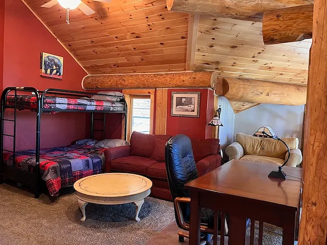 2361 Old Mammoth Rd — Photo 21