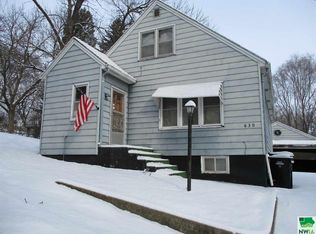 630 W Beech St, Cherokee, IA 51012