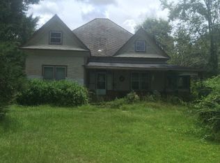 2117 N 5th Ave, Laurel, MS 39440