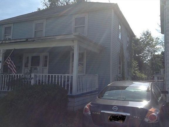 3rd image of 18 Chadduck Ave