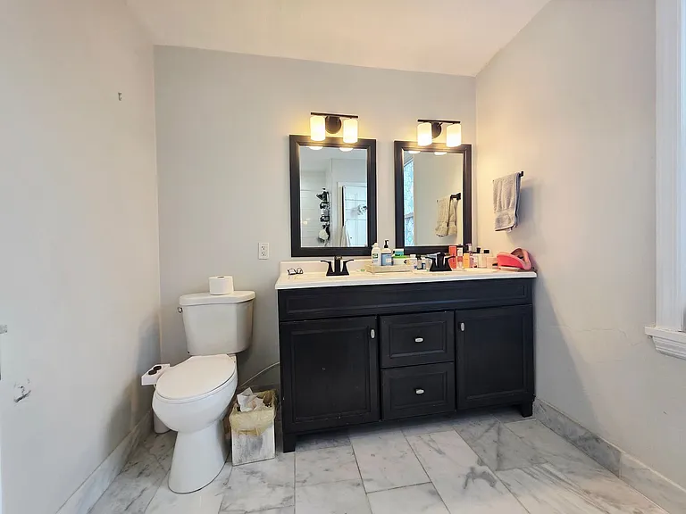 1409 Sheffield St — Photo 22