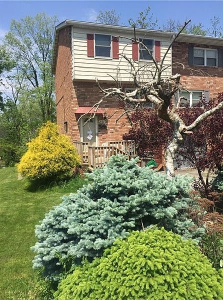 1st image of 940 Academy Heights Dr