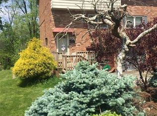 940 Academy Heights Dr, Greensburg, PA 15601