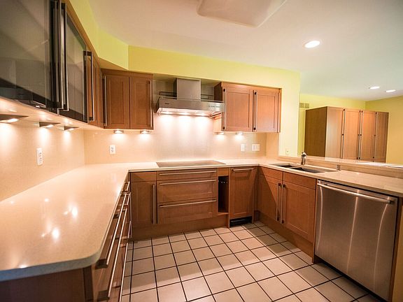 5th image of 322 Vailwood Ct