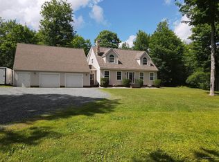 31 Oak Wood Dr, Holden, ME 04429