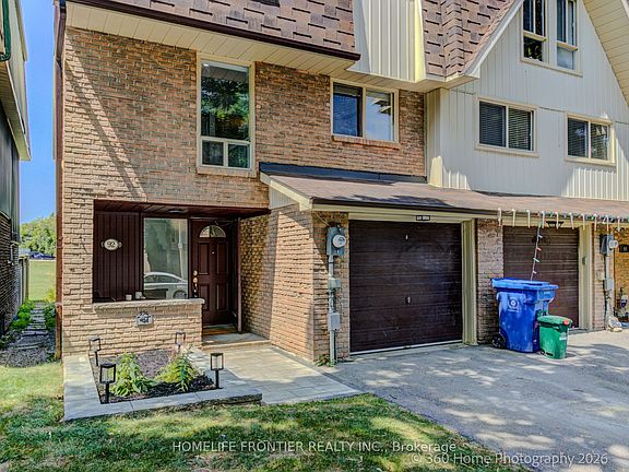 2nd image of 92 Poplar Cres W