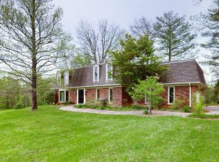 5700 Fible Ln, Crestwood, KY 40014