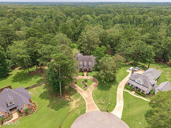 2nd image of 10685 Saint Charles Pl