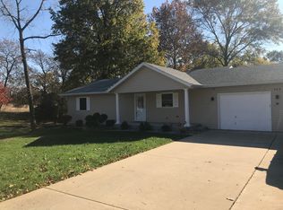 515 De Vries Ct, Troy, IL