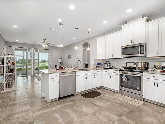5th image of 7347 Bluemink Ln