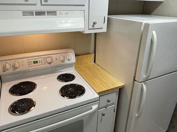 4th image of 510 Hamlin St APT C