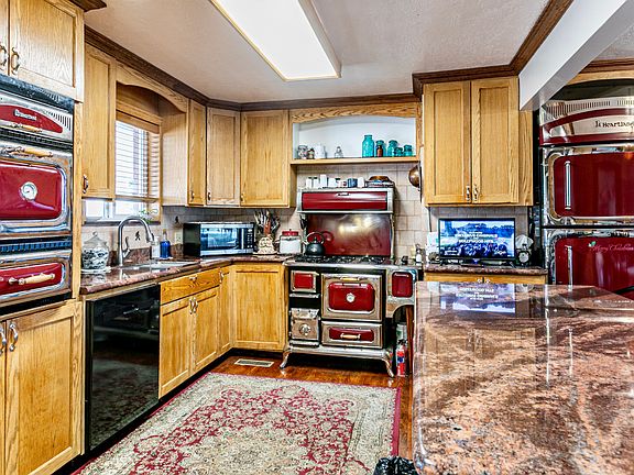 5th image of 8701 S Temple Dr