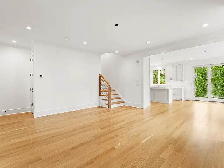 OPEN FLOOR PLAN - Spacious Living Room to Dining Area