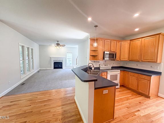 2nd image of 1702 Patterson Grove Rd