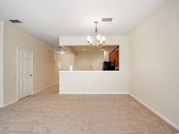 5th image of 959 Rock Harbor Ave