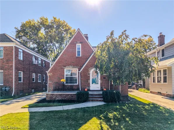 2205 Brookview Blvd, Parma, OH 44134