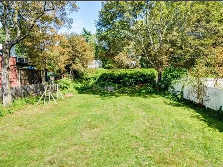 926 Walnut St — Photo 28