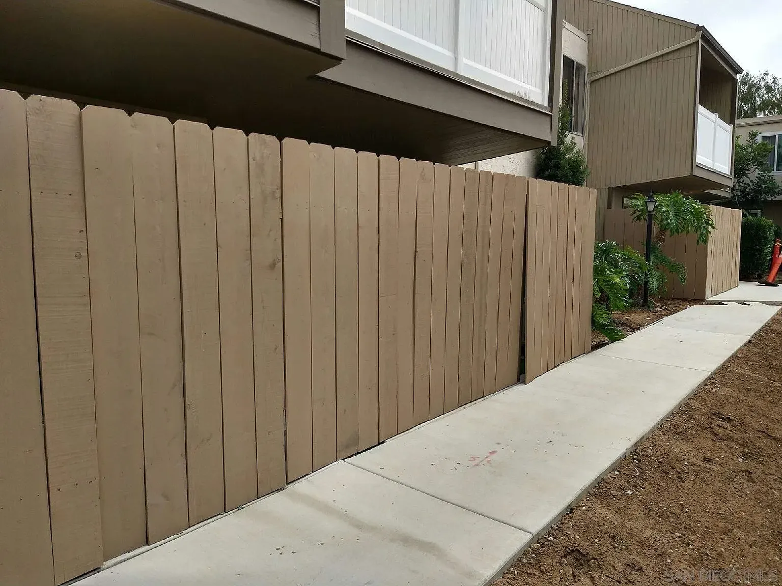 1 bed, 1.0 bath, 645 sqft, $1,950 — Photo 3