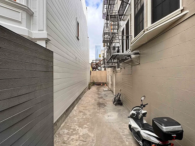 3140 21st St #103A — Photo 12