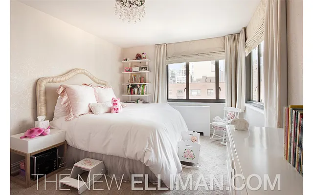 Sold by Douglas Elliman | media 19