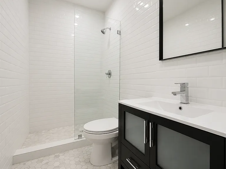 1236 Halsey St #1 — Photo 8