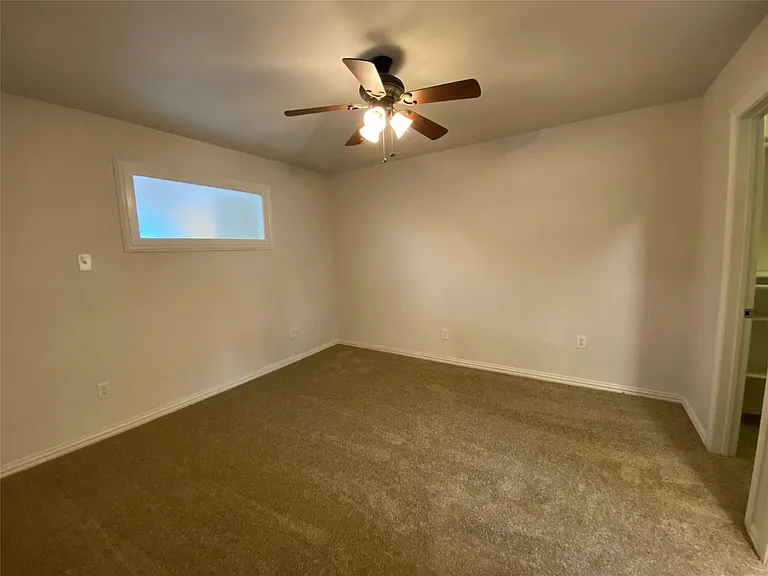 1516 Lisa Dr #B — Photo 12