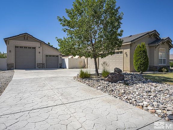 3rd image of 11980 Canyon Dawn Dr