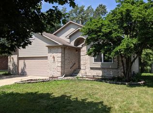 5246 Nicholas Ct, Oak Forest, IL 60452