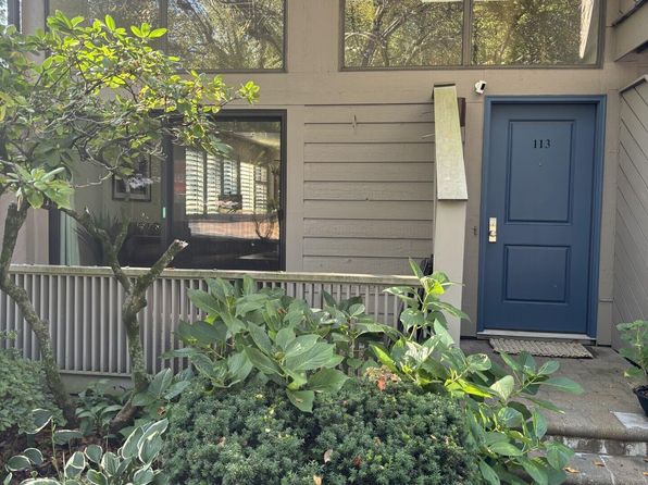 1465 E Putnam Ave APT 113