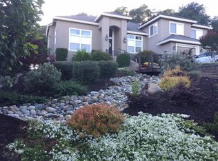 1490 Ridgeview Cir, Auburn, CA 95603