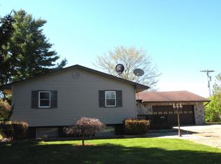 1040 W Galbraith Line Rd, Melvin, MI 48454