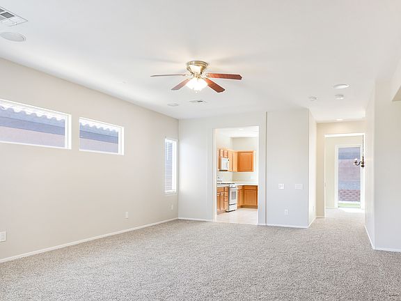 4th image of 701 Indian Garden St