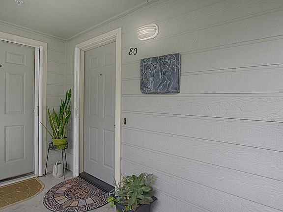 2nd image of 2615 Willowbrook Ln Unit 80