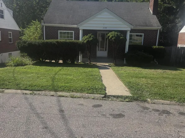 335 Riddle Pl, Newport, KY 41071