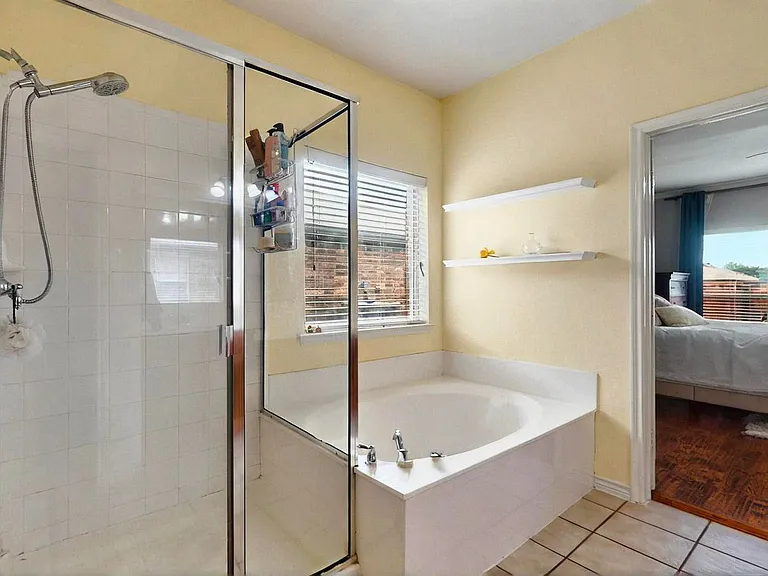 1236 Blue Brook Dr — Photo 28