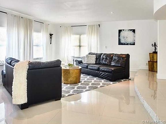 2nd image of 560 N Shore Dr ##