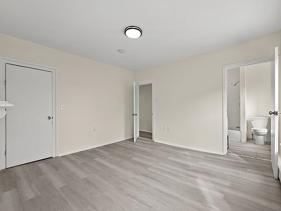 3rd image of 11 Lafayette Pl Floor 2