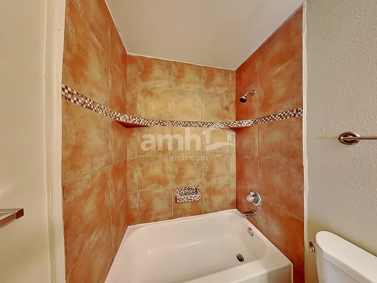 6449 S Iberia Ave — Photo 18
