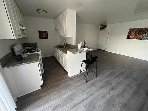 14839 Sherman Way #101 Photo 1