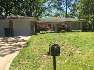 1320 Vanderbilt Dr, Longview, TX 75601