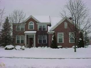 344 Falling Brook Dr, Troy, MI 48098