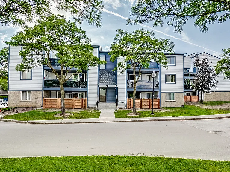 2700 Aquitaine Ave — Photo 11