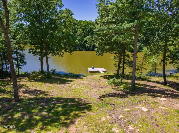 64 Lake Hayes Estates Rd, Trenton, TN 38382