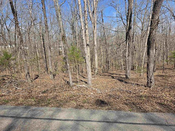 3rd image of L18-B4 Powhatan Dr