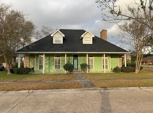 200 Wellington Dr, Houma, LA 70360