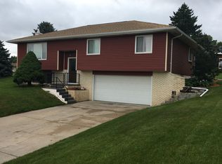 900 E 3rd St, Neligh, NE 68756