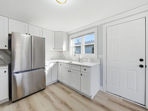 4th image of 3206 Kinne Rd