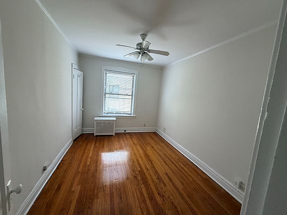 5th image of 1243 W Chase Ave APT 1