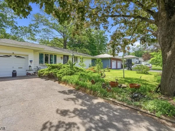 160 Hayes Ave, Clark Twp., NJ 07066